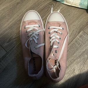 Jean like babyish pink converse